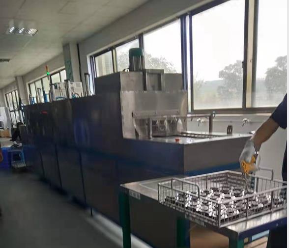 電機端蓋通過式超聲波高壓噴淋清洗機烘干段