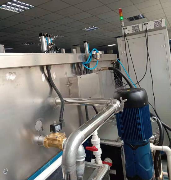 電機端蓋通過式超聲波高壓噴淋清洗機高壓噴淋水泵